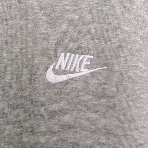 Women’s Embroidered Nike Zip Sweater. Fit is oversized. - Picture 5 of 5